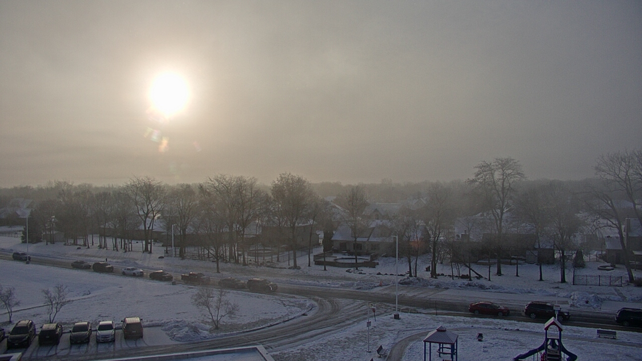 Thumbnail for current weather camera view from Morris Elementary School in Morris, Illinois