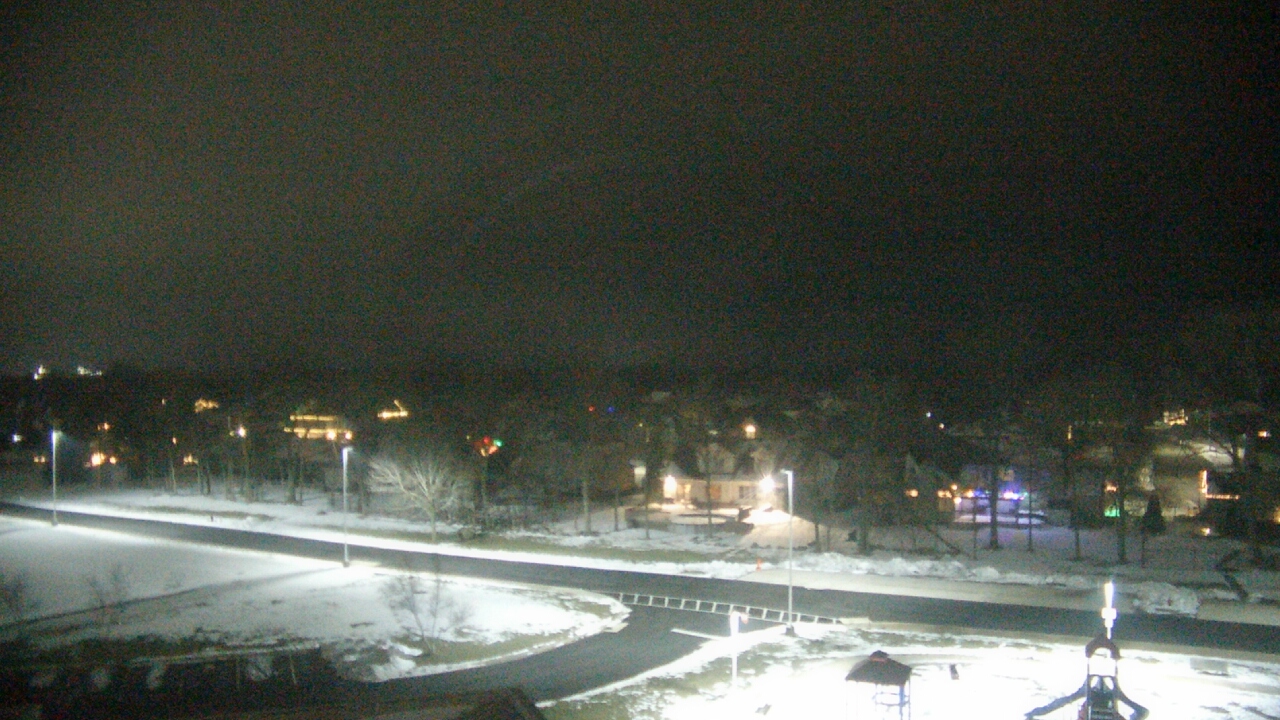 Thumbnail for current weather camera view from Morris Elementary School in Morris, Illinois