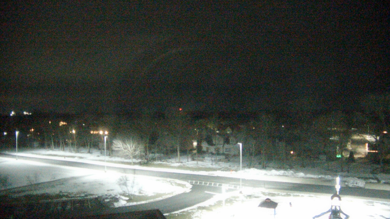 Thumbnail for current weather camera view from Morris Elementary School in Morris, Illinois