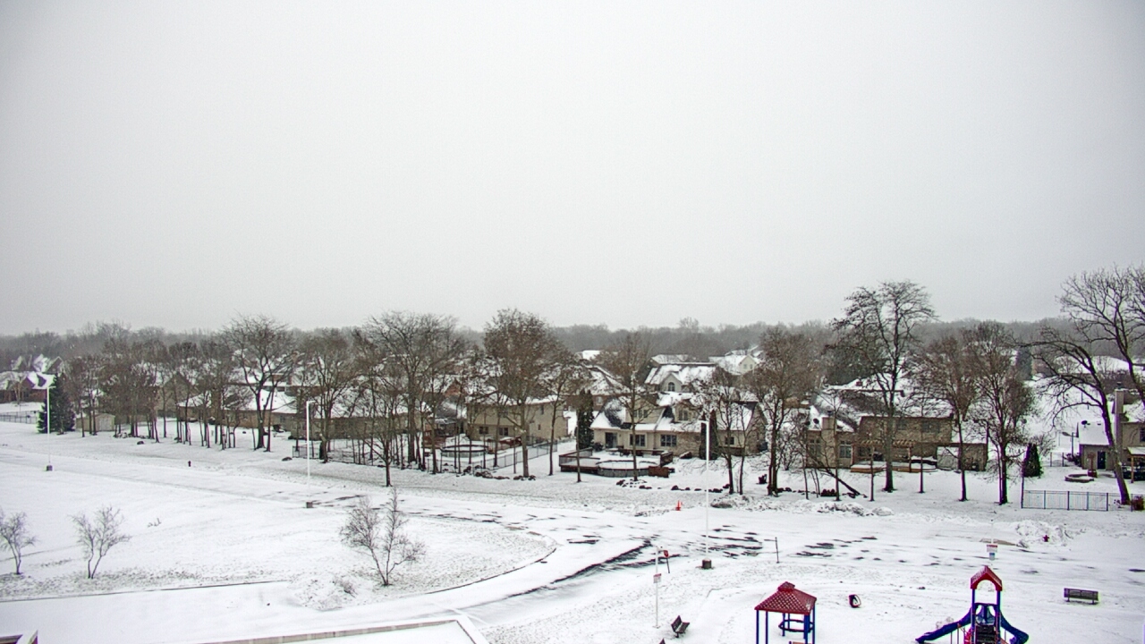 Thumbnail for current weather camera view from Morris Elementary School in Morris, Illinois