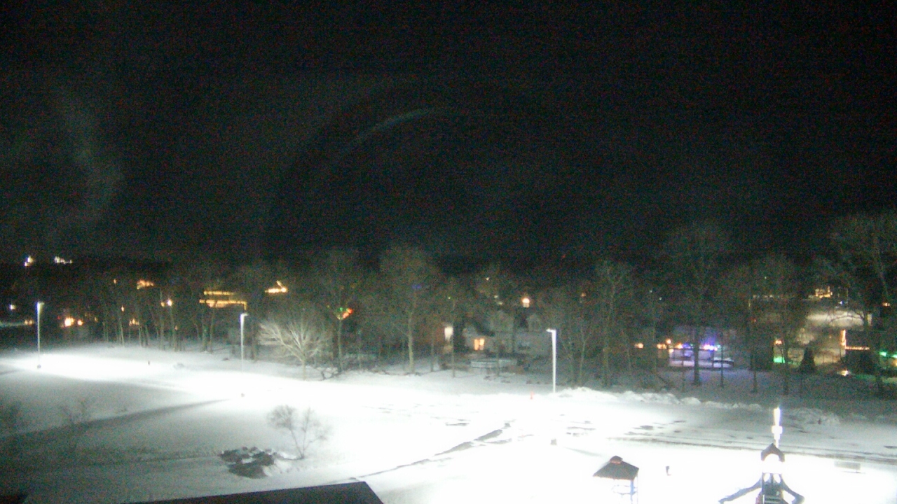 Thumbnail for current weather camera view from Morris Elementary School in Morris, Illinois