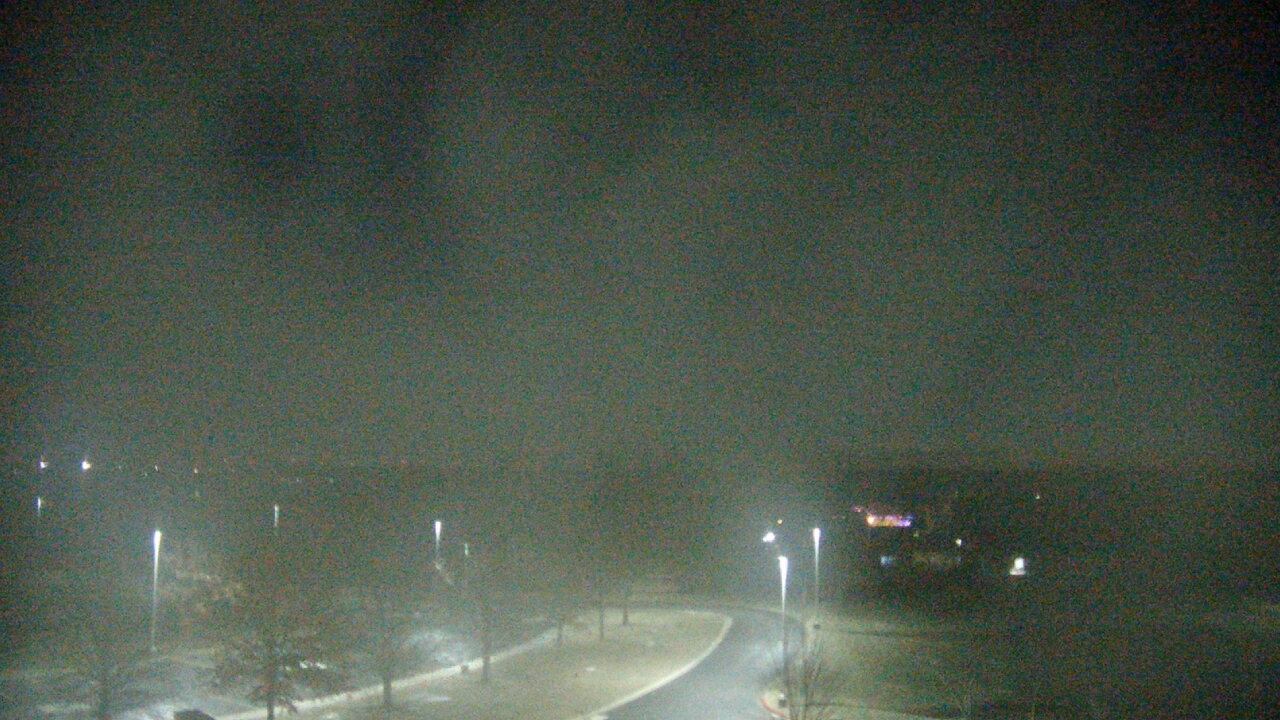 Thumbnail for current weather camera view from Morris Elementary School in Morris, Illinois