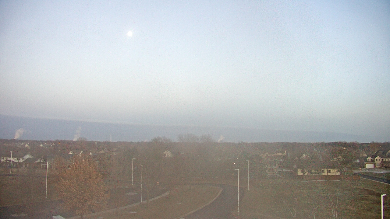 Thumbnail for current weather camera view from Morris Elementary School in Morris, Illinois