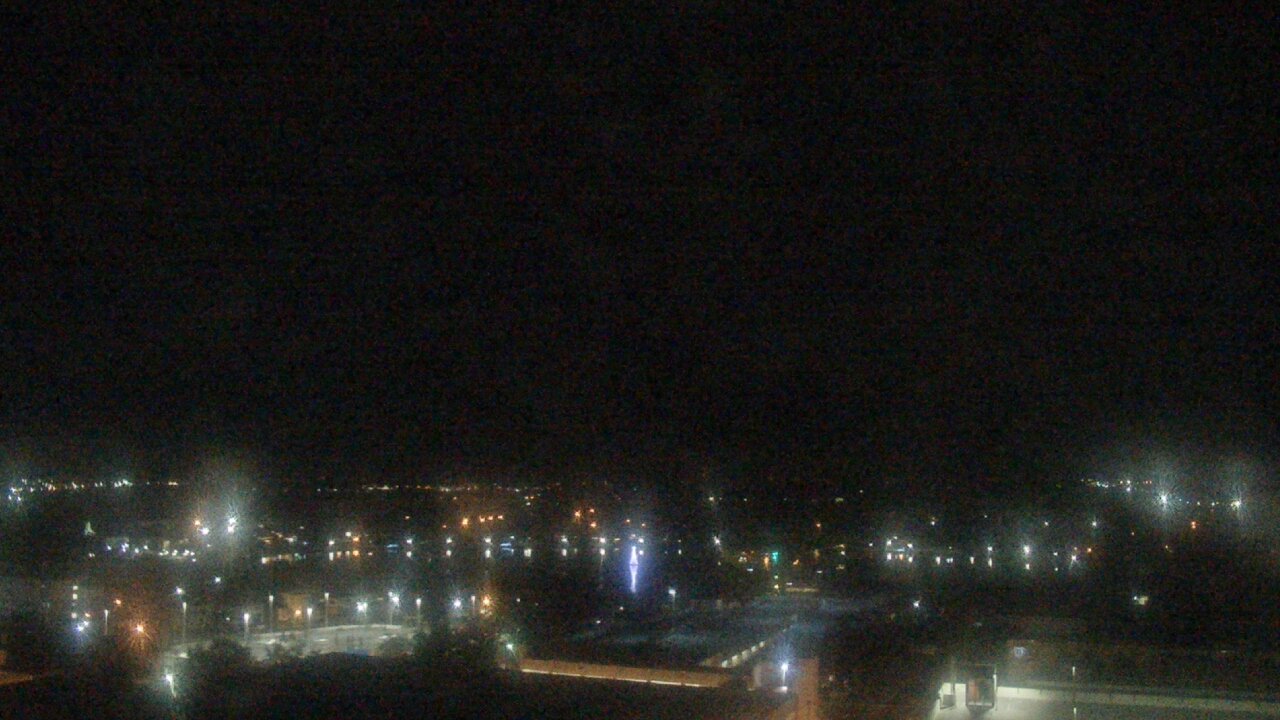 Thumbnail for current weather camera view from Midflorida Credit Union in Lakeland, Florida