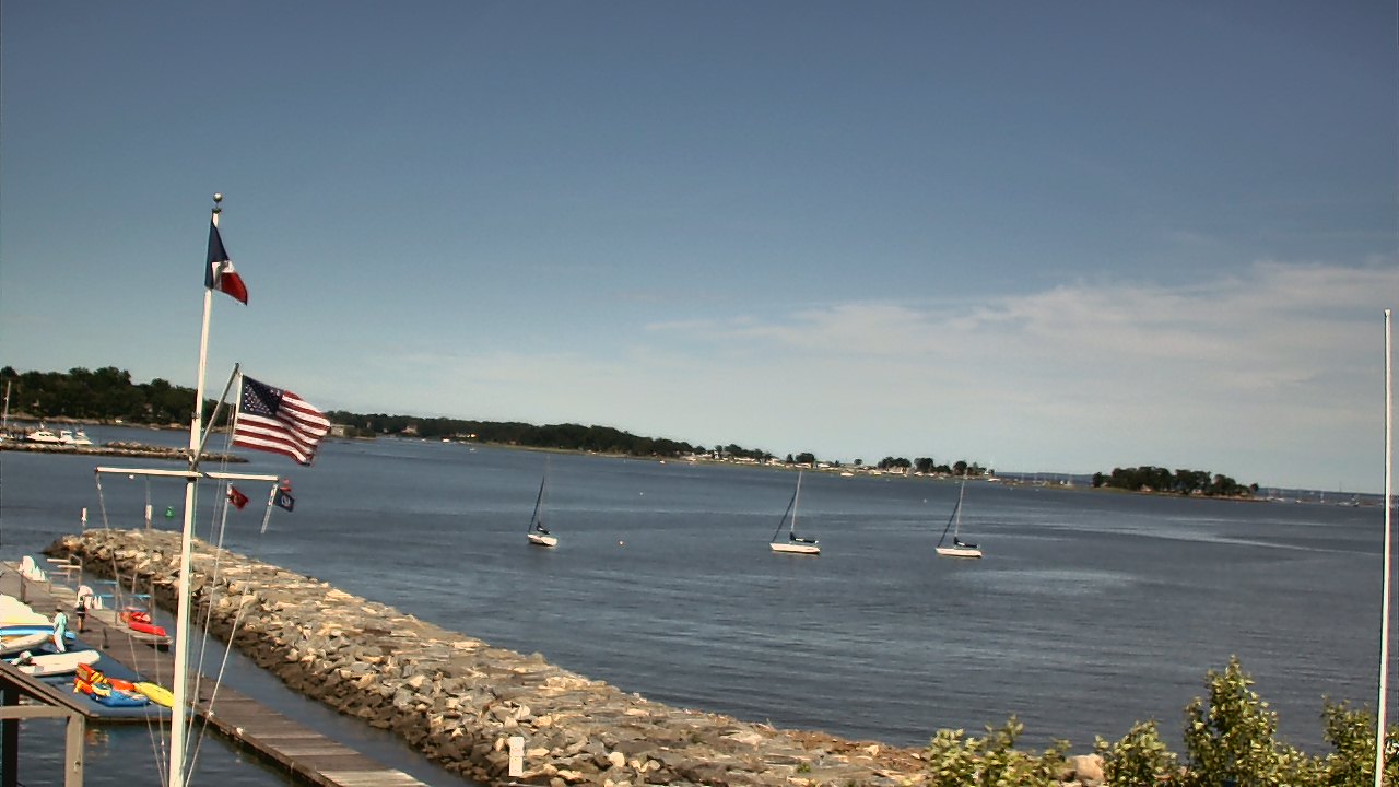 Thumbnail for current weather camera view from Beach Point Club in Mamaroneck, New York