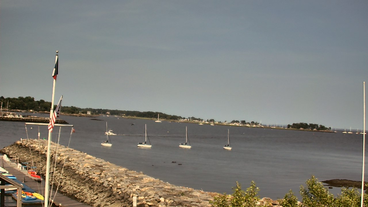 Thumbnail for current weather camera view from Beach Point Club in Mamaroneck, New York