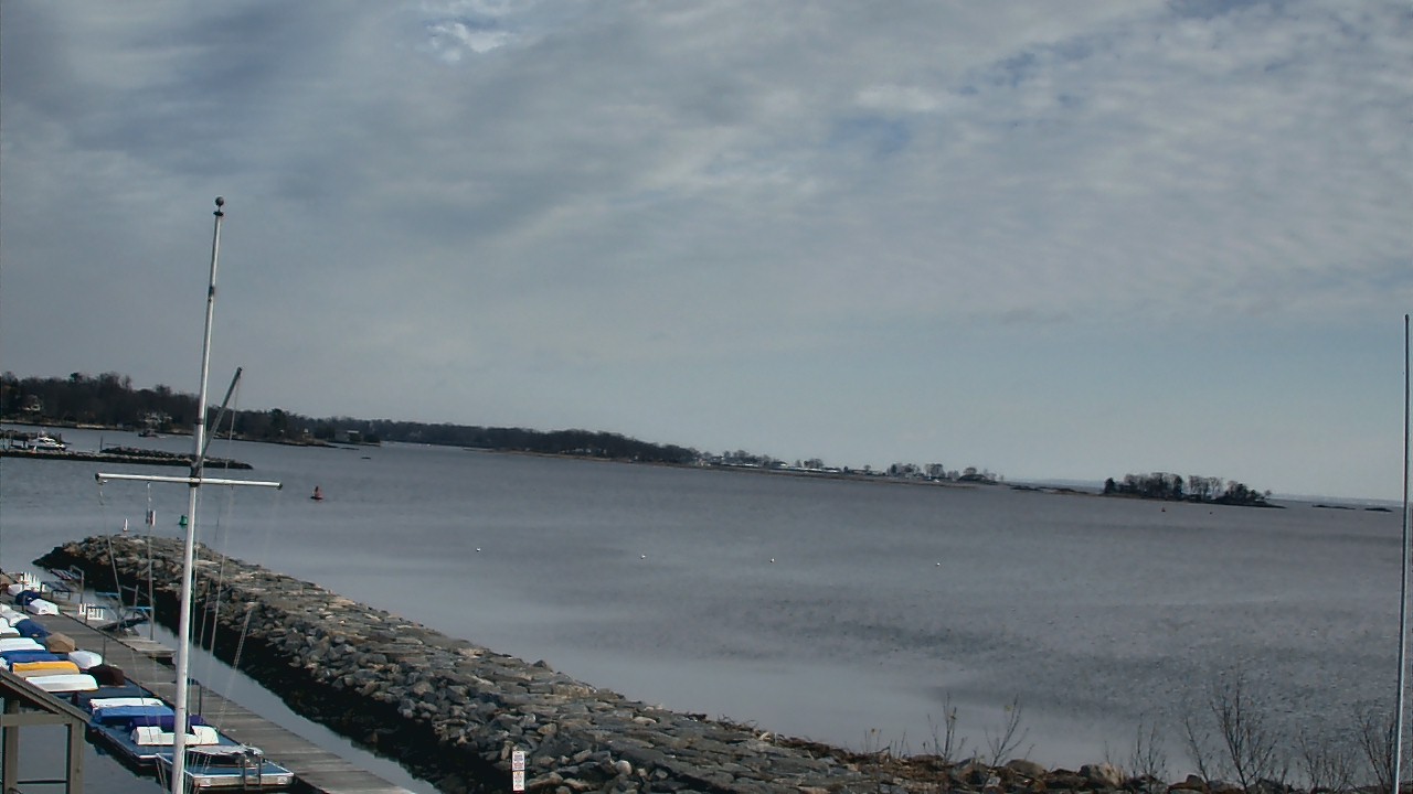 Thumbnail for current weather camera view from Beach Point Club in Mamaroneck, New York