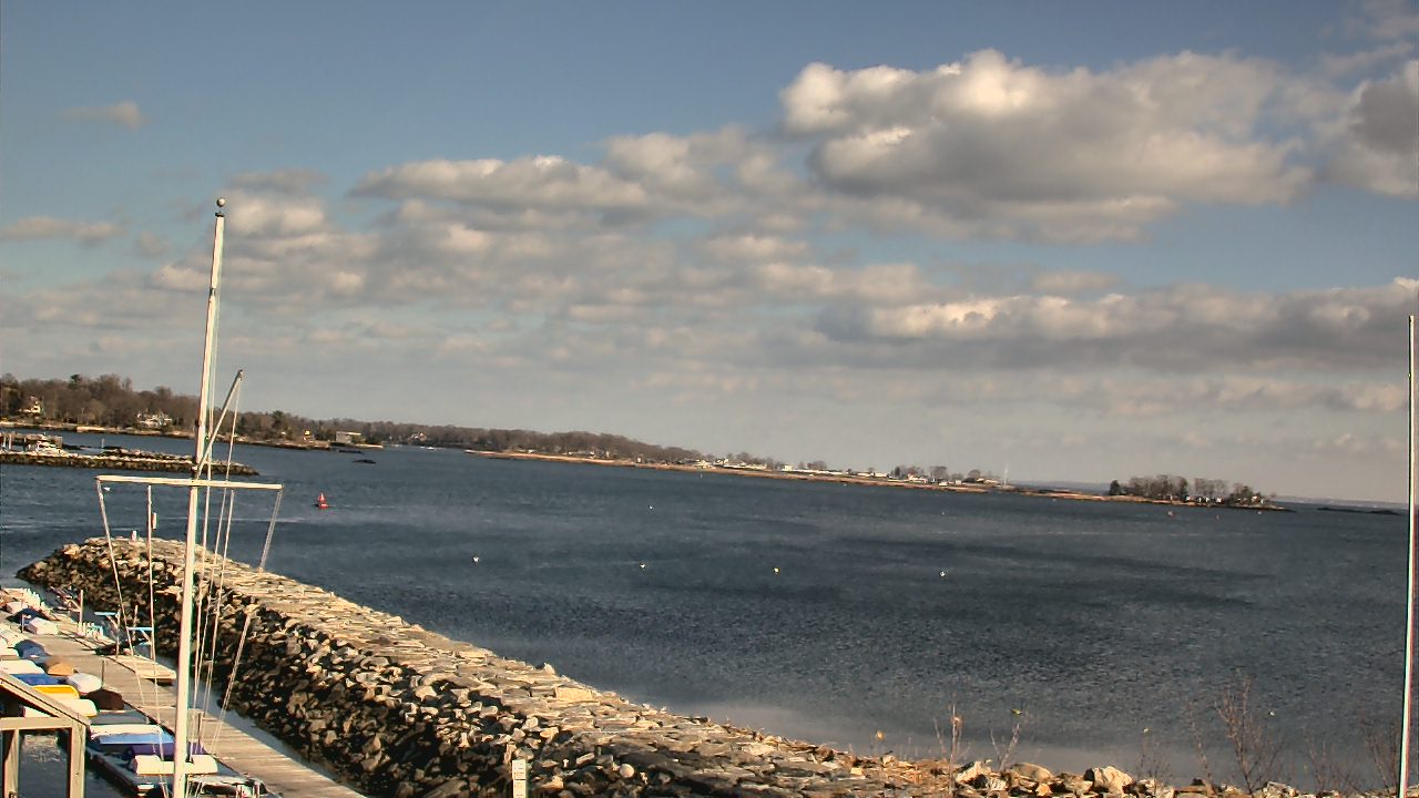 Thumbnail for current weather camera view from Beach Point Club in Mamaroneck, New York