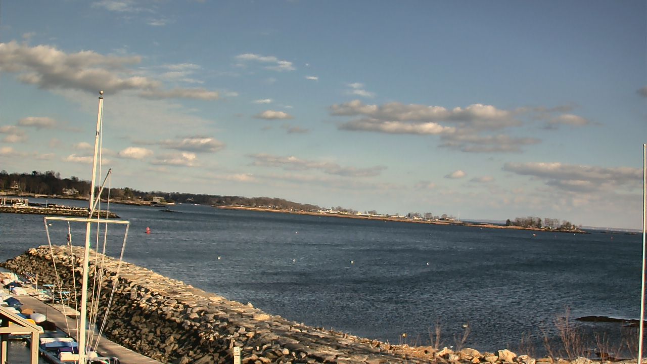 Thumbnail for current weather camera view from Beach Point Club in Mamaroneck, New York
