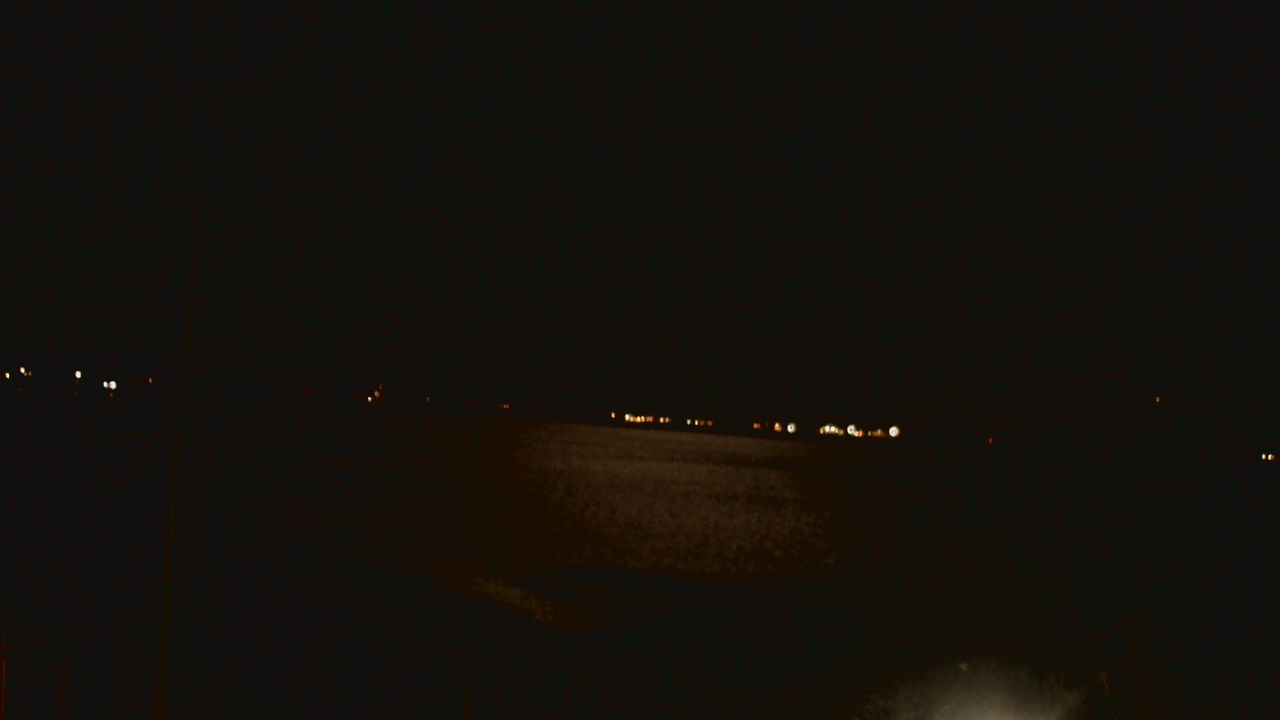 Thumbnail for current weather camera view from Beach Point Club in Mamaroneck, New York