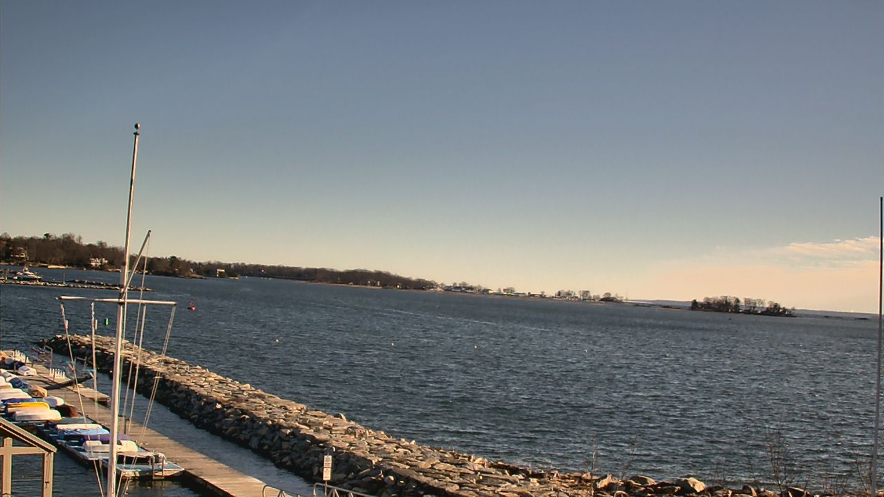 Thumbnail for current weather camera view from Beach Point Club in Mamaroneck, New York