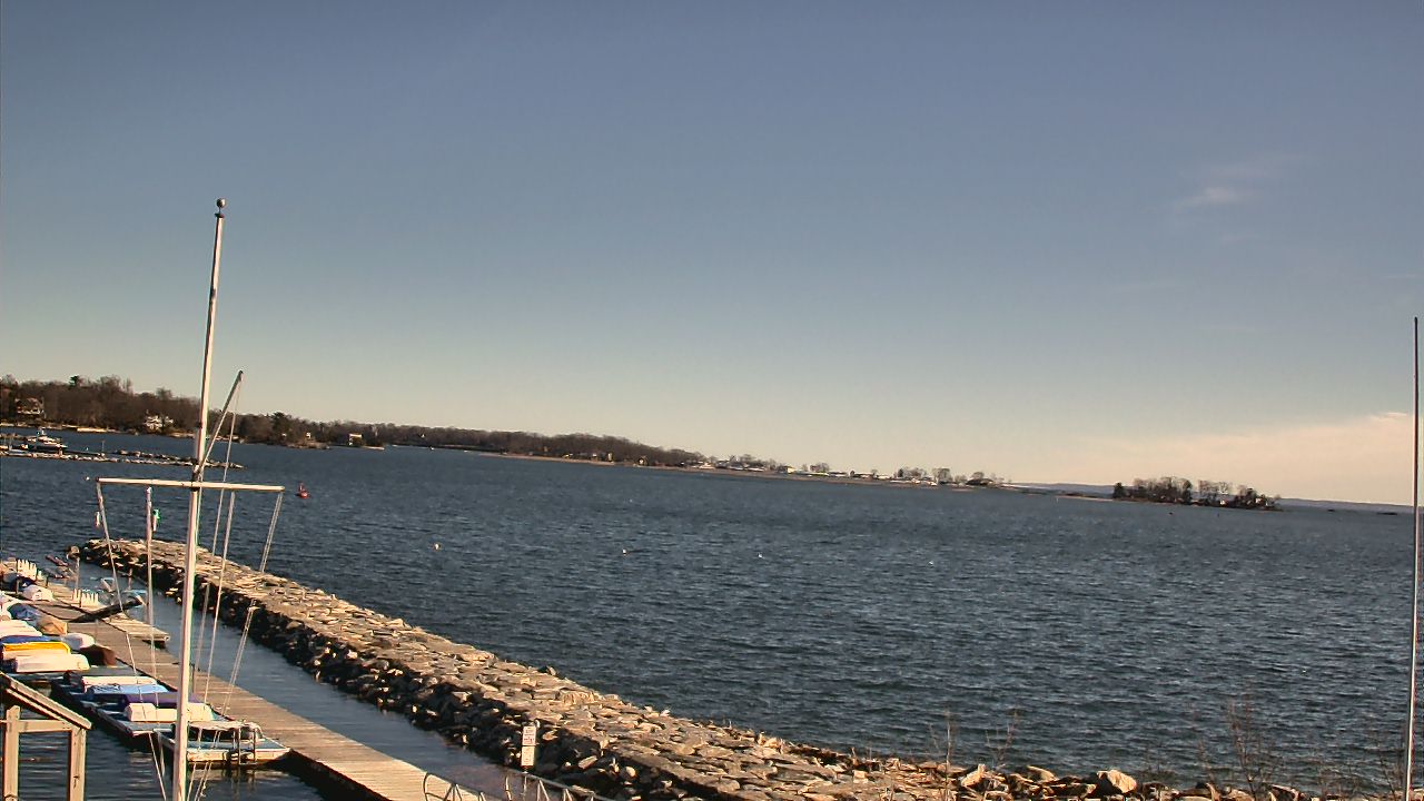 Thumbnail for current weather camera view from Beach Point Club in Mamaroneck, New York