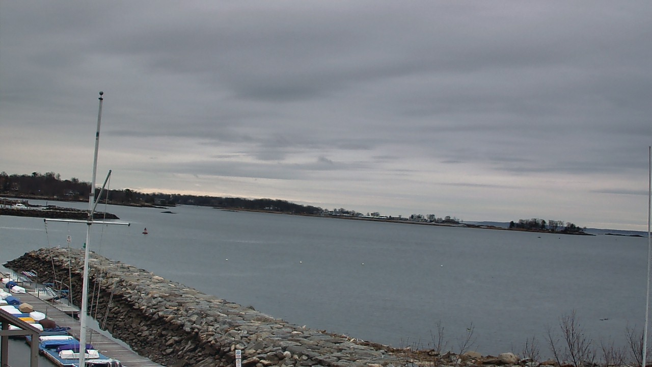 Thumbnail for current weather camera view from Beach Point Club in Mamaroneck, New York