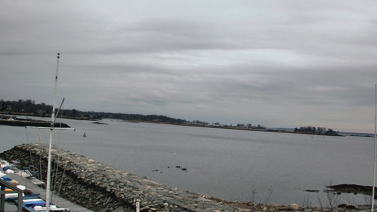 Thumbnail for current weather camera view from Beach Point Club in Mamaroneck, New York