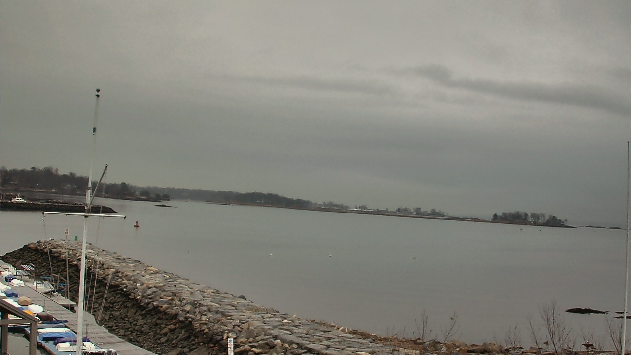 Thumbnail for current weather camera view from Beach Point Club in Mamaroneck, New York