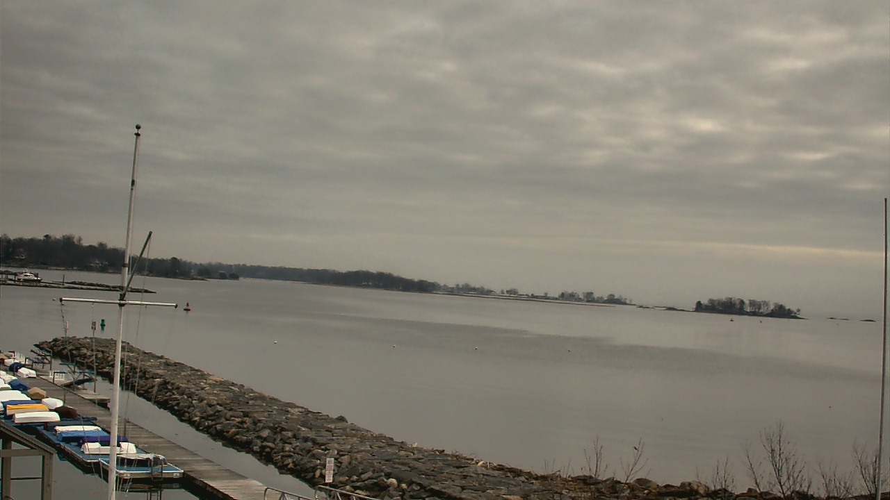 Thumbnail for current weather camera view from Beach Point Club in Mamaroneck, New York