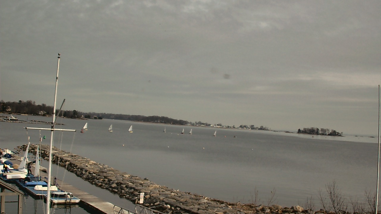 Thumbnail for current weather camera view from Beach Point Club in Mamaroneck, New York