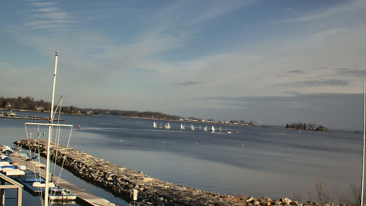 Thumbnail for current weather camera view from Beach Point Club in Mamaroneck, New York