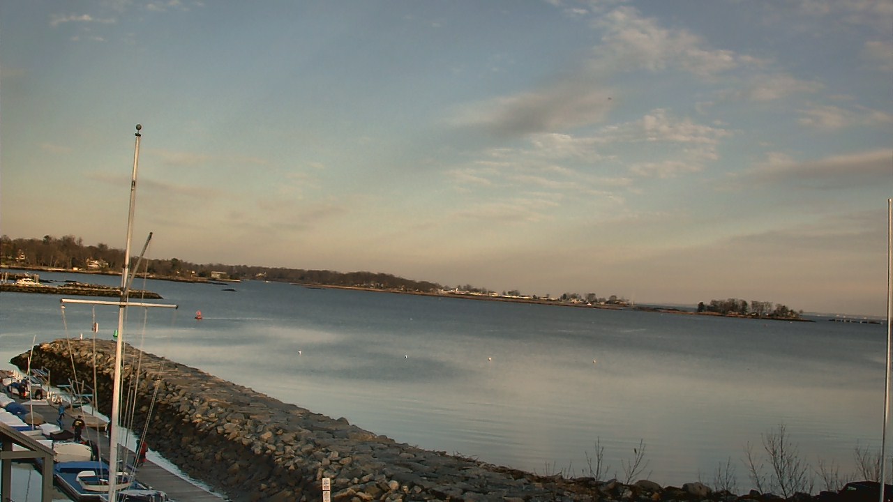 Thumbnail for current weather camera view from Beach Point Club in Mamaroneck, New York