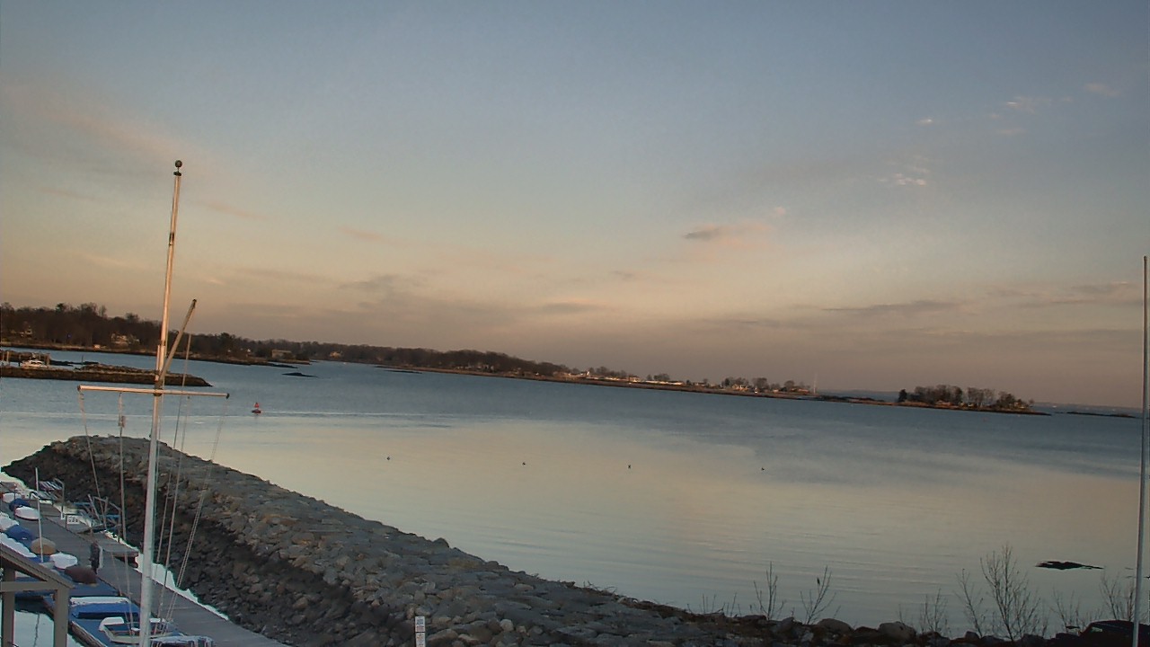 Thumbnail for current weather camera view from Beach Point Club in Mamaroneck, New York