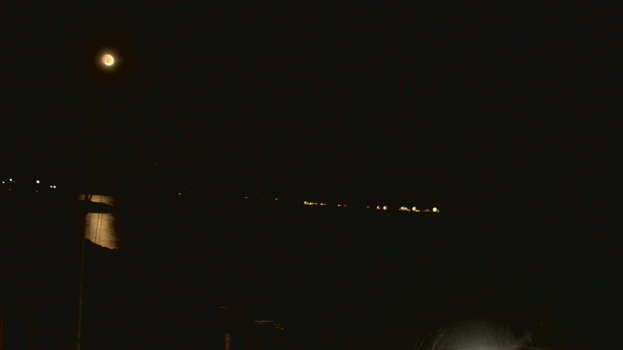 Thumbnail for current weather camera view from Beach Point Club in Mamaroneck, New York