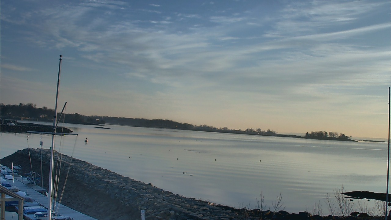 Thumbnail for current weather camera view from Beach Point Club in Mamaroneck, New York