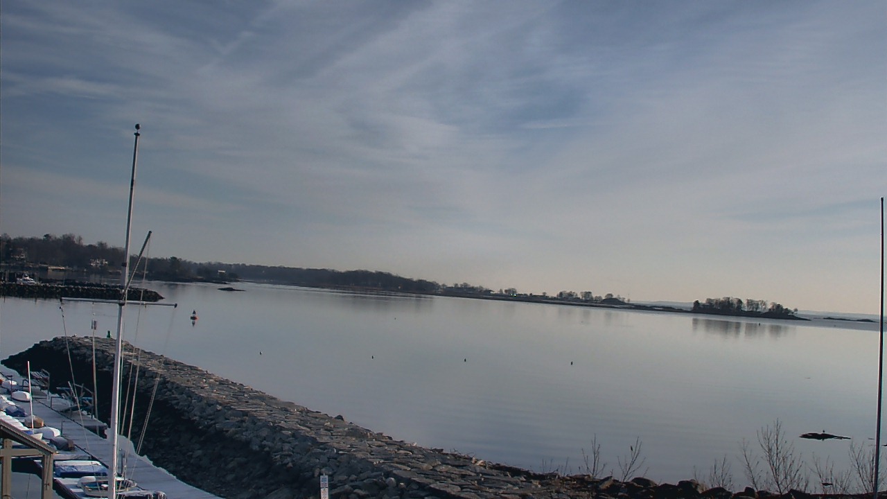 Thumbnail for current weather camera view from Beach Point Club in Mamaroneck, New York
