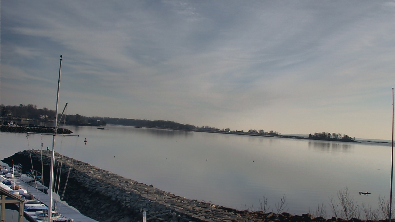 Thumbnail for current weather camera view from Beach Point Club in Mamaroneck, New York