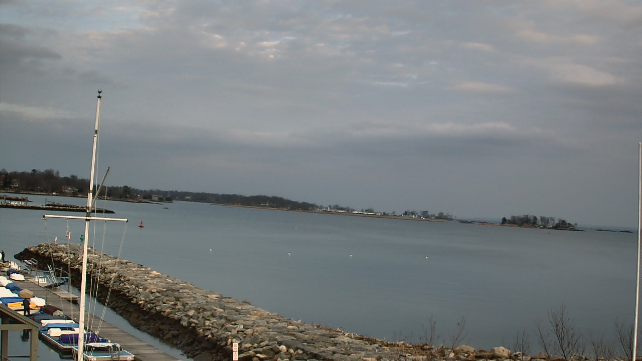 Thumbnail for current weather camera view from Beach Point Club in Mamaroneck, New York