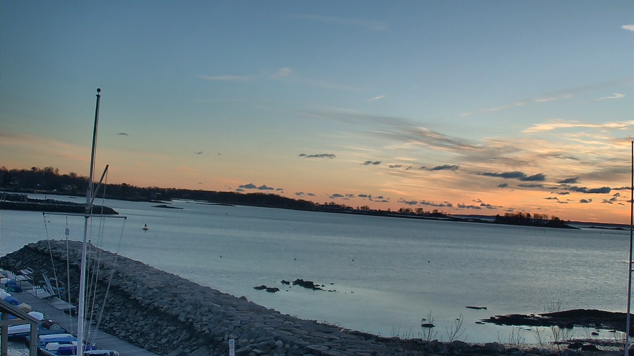 Thumbnail for current weather camera view from Beach Point Club in Mamaroneck, New York
