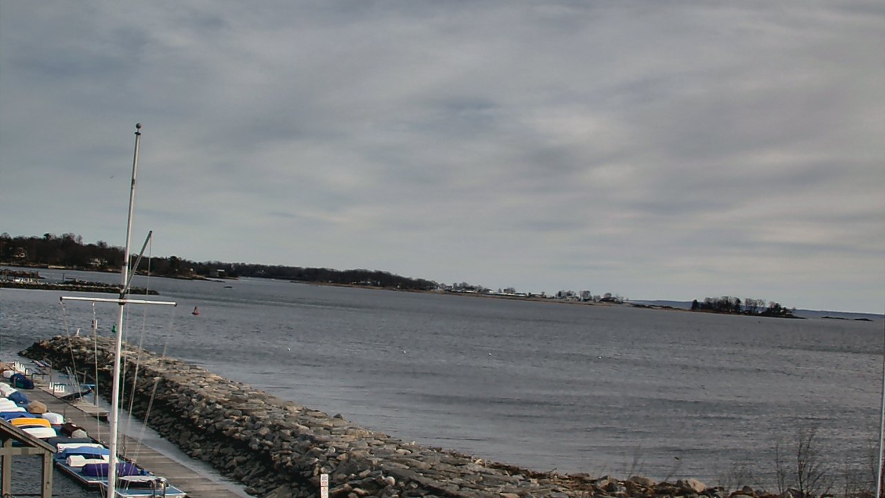 Thumbnail for current weather camera view from Beach Point Club in Mamaroneck, New York