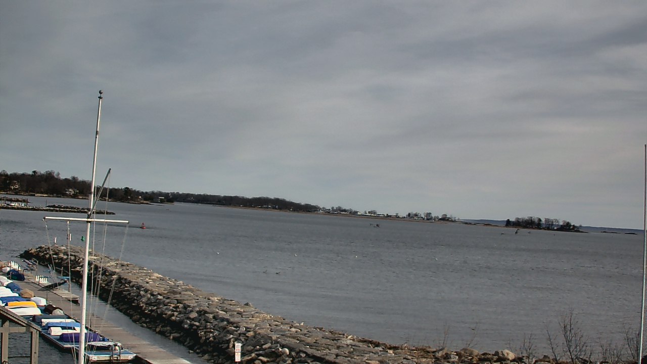 Thumbnail for current weather camera view from Beach Point Club in Mamaroneck, New York