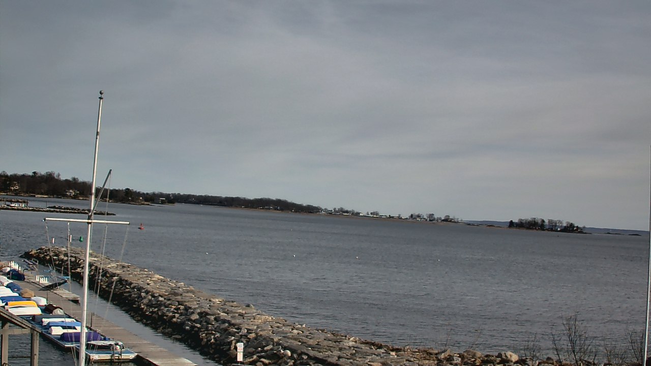 Thumbnail for current weather camera view from Beach Point Club in Mamaroneck, New York