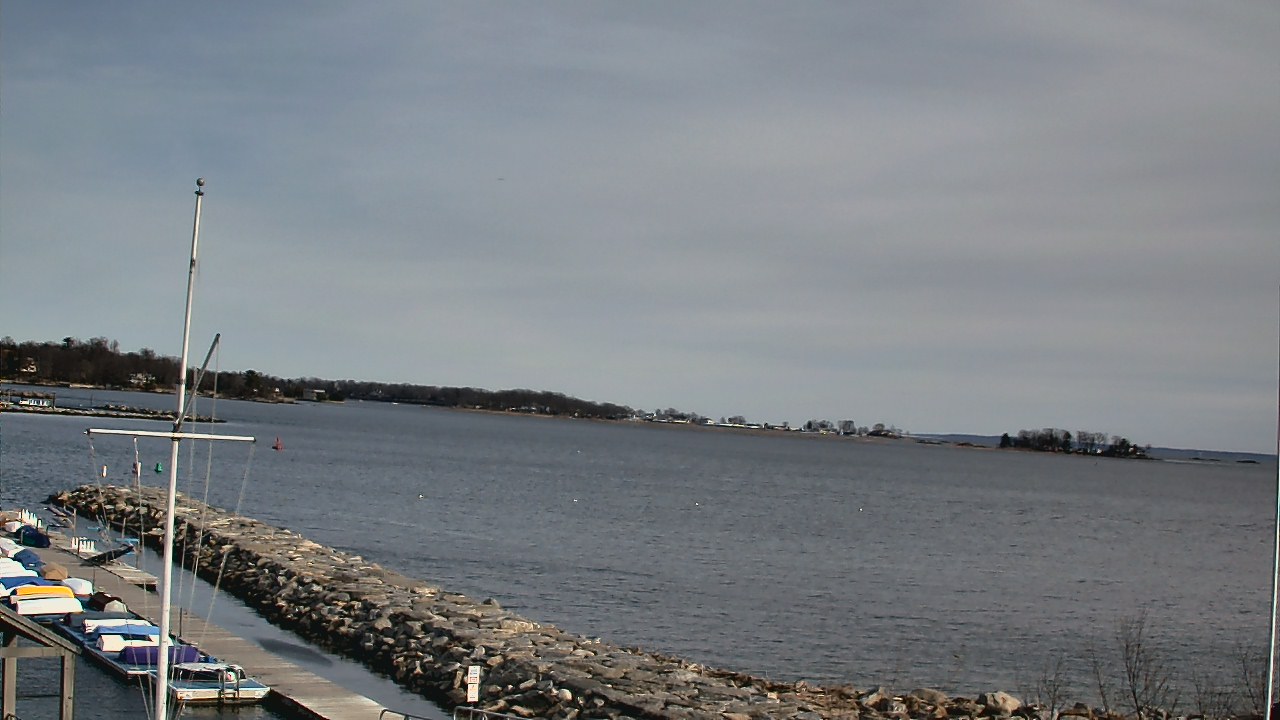 Thumbnail for current weather camera view from Beach Point Club in Mamaroneck, New York