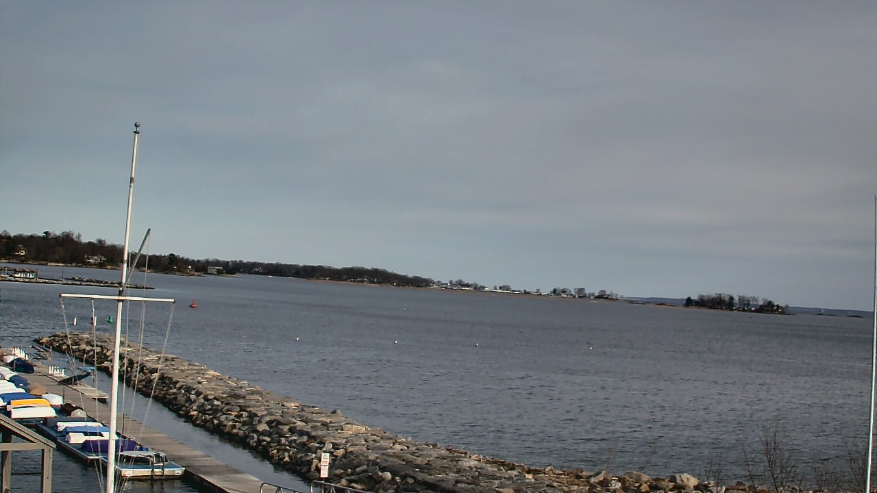 Thumbnail for current weather camera view from Beach Point Club in Mamaroneck, New York