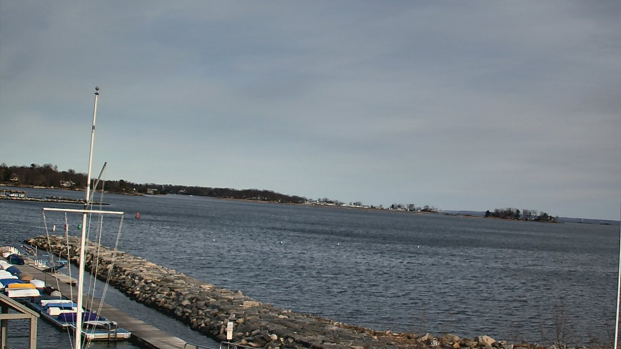 Thumbnail for current weather camera view from Beach Point Club in Mamaroneck, New York