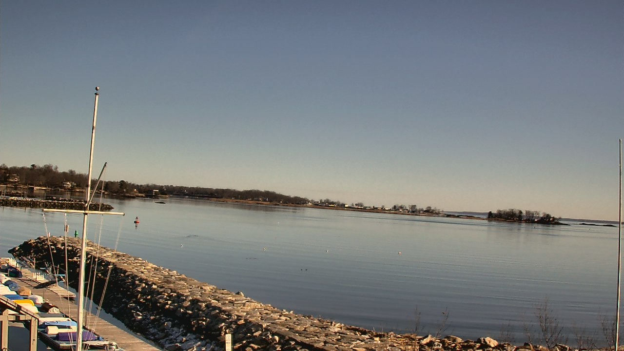 Thumbnail for current weather camera view from Beach Point Club in Mamaroneck, New York