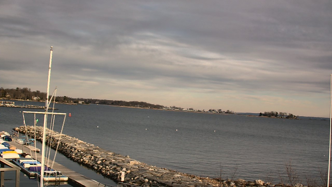 Thumbnail for current weather camera view from Beach Point Club in Mamaroneck, New York