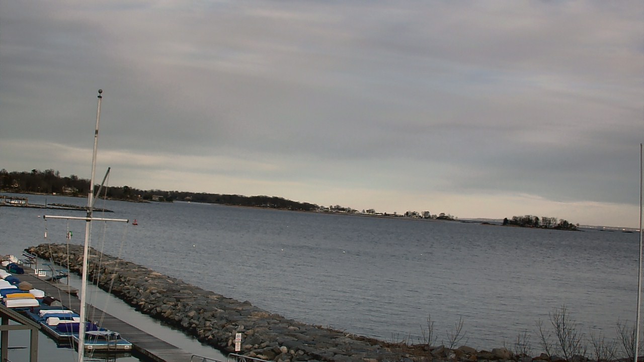 Thumbnail for current weather camera view from Beach Point Club in Mamaroneck, New York