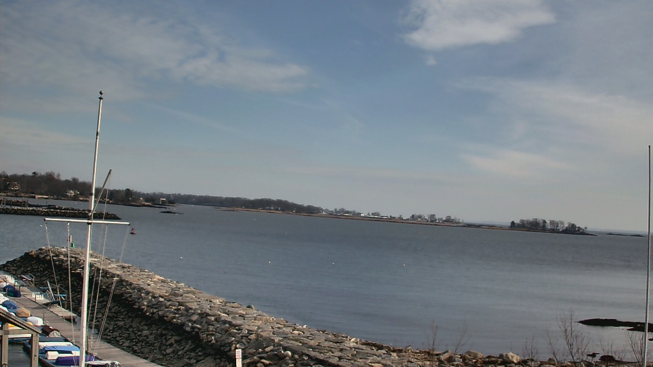 Thumbnail for current weather camera view from Beach Point Club in Mamaroneck, New York