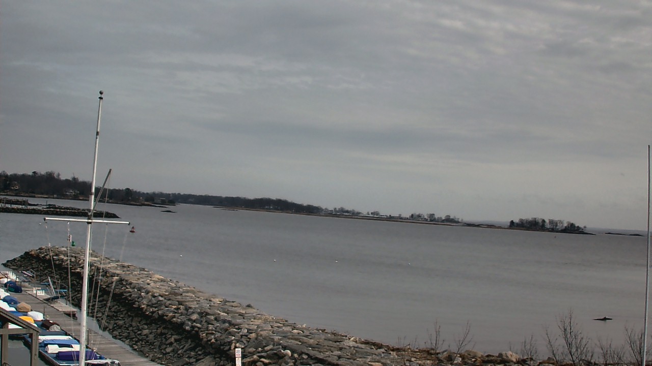 Thumbnail for current weather camera view from Beach Point Club in Mamaroneck, New York