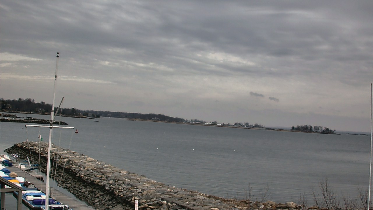 Thumbnail for current weather camera view from Beach Point Club in Mamaroneck, New York