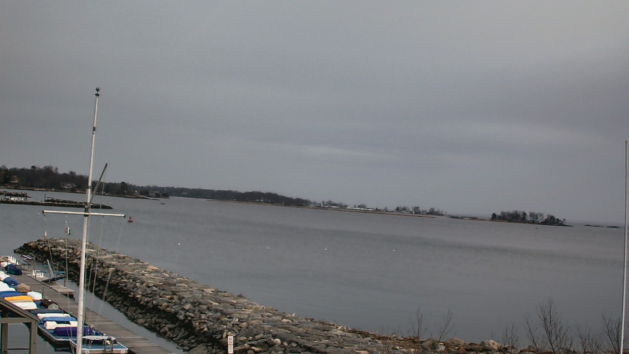 Thumbnail for current weather camera view from Beach Point Club in Mamaroneck, New York