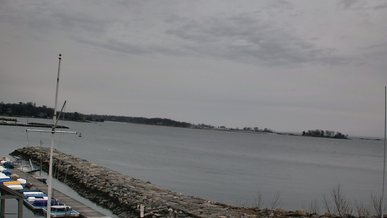 Thumbnail for current weather camera view from Beach Point Club in Mamaroneck, New York