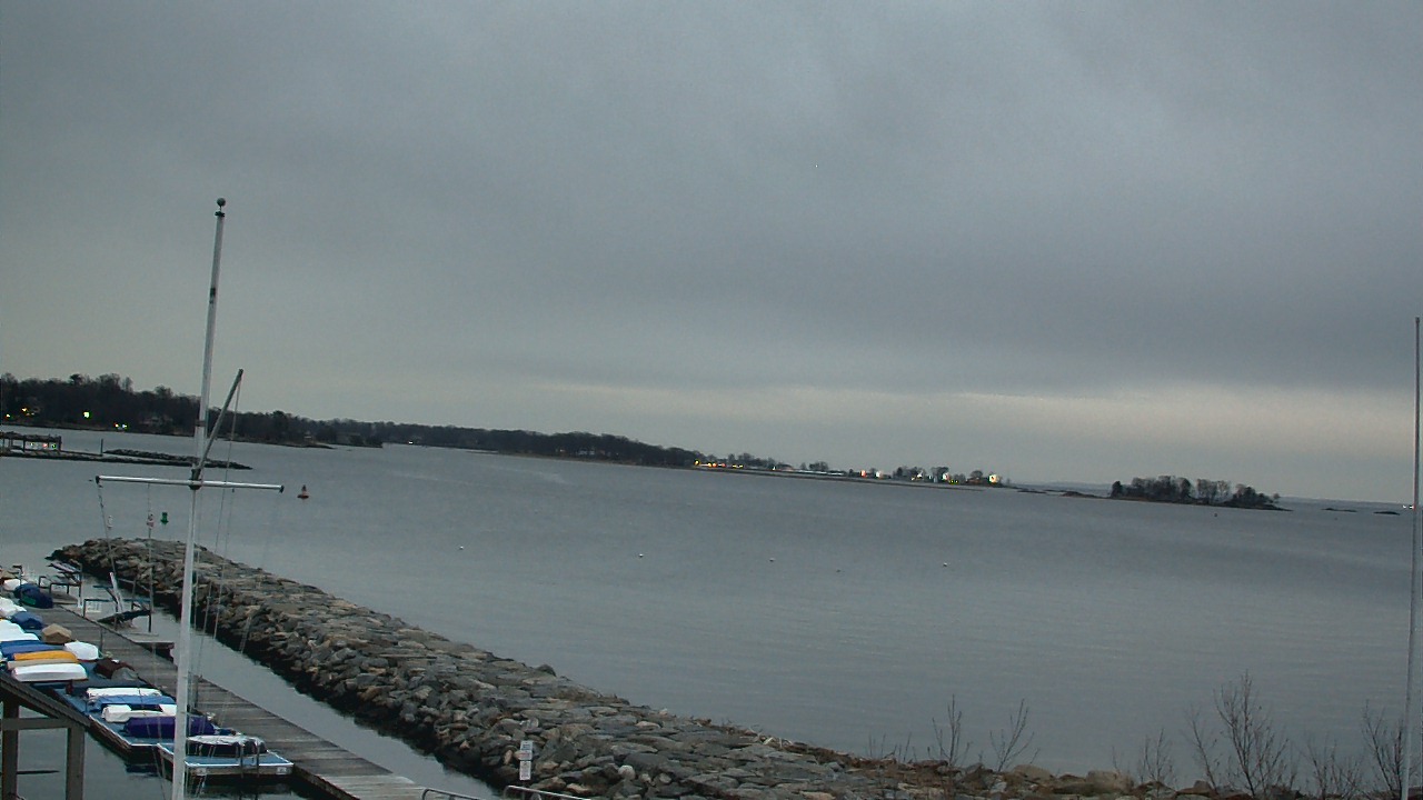 Thumbnail for current weather camera view from Beach Point Club in Mamaroneck, New York