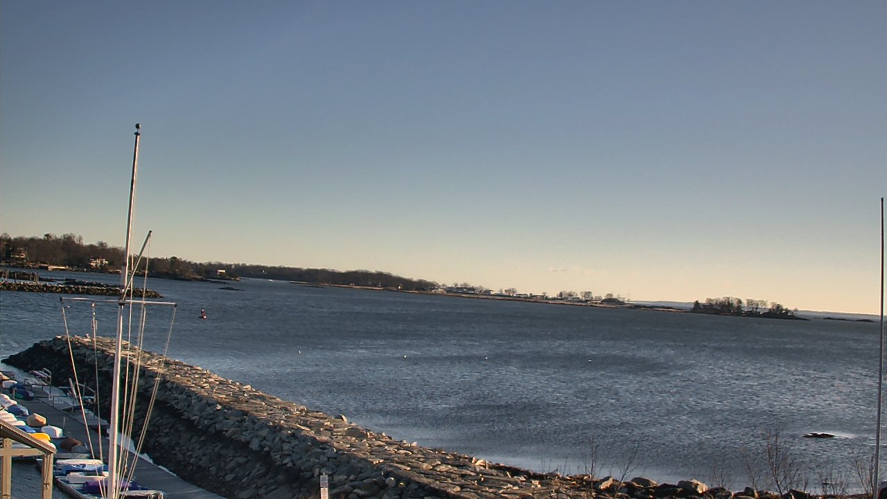 Thumbnail for current weather camera view from Beach Point Club in Mamaroneck, New York