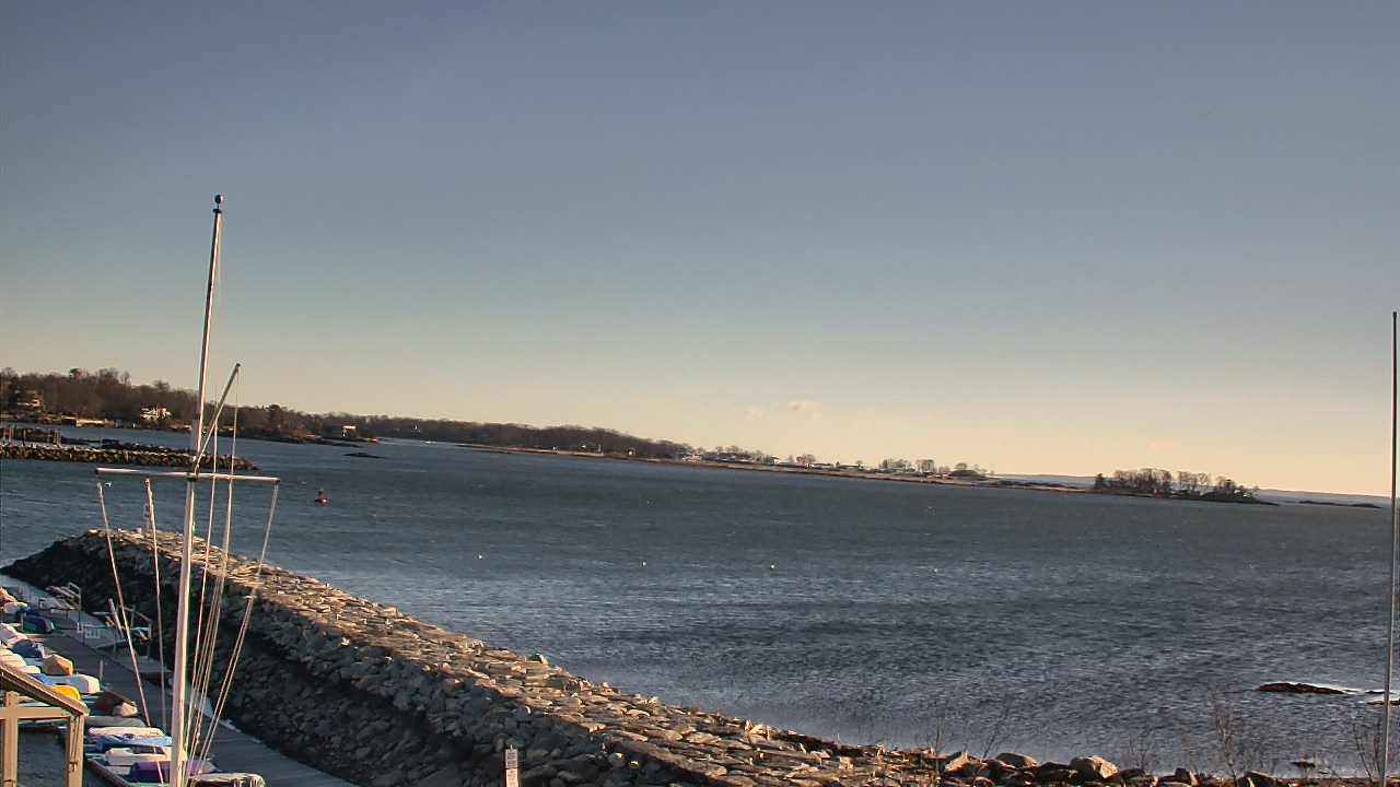 Thumbnail for current weather camera view from Beach Point Club in Mamaroneck, New York