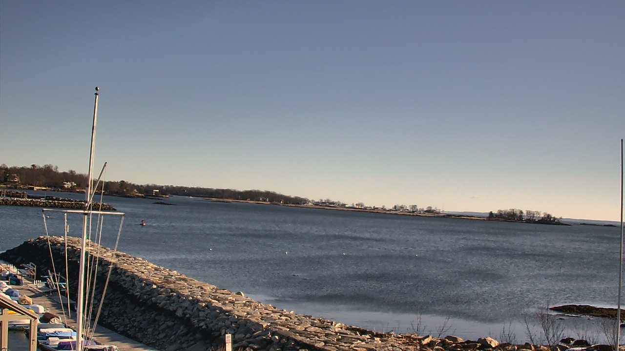 Thumbnail for current weather camera view from Beach Point Club in Mamaroneck, New York