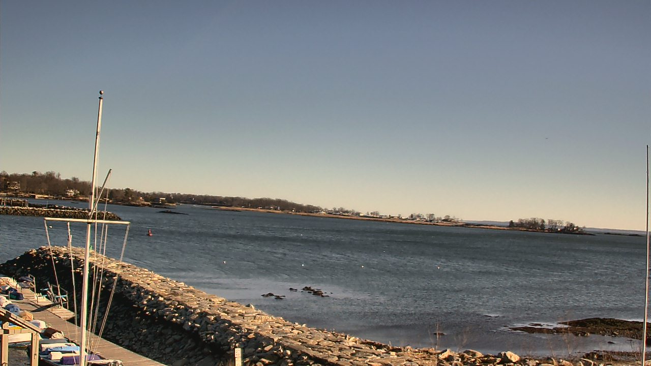 Thumbnail for current weather camera view from Beach Point Club in Mamaroneck, New York