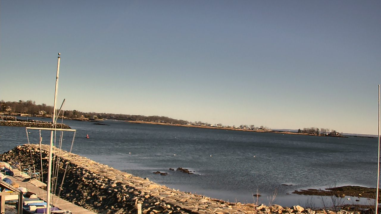 Thumbnail for current weather camera view from Beach Point Club in Mamaroneck, New York